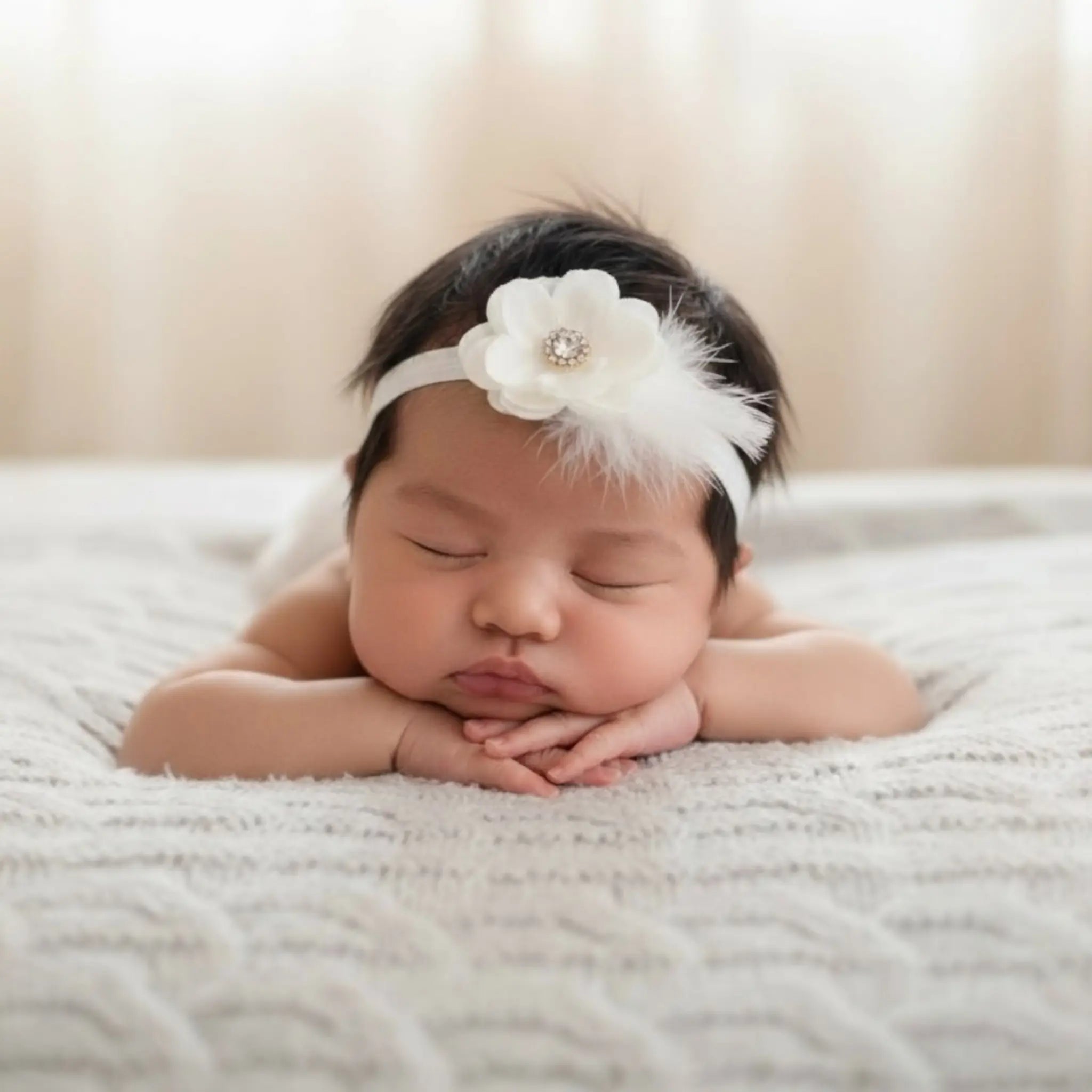 Ivory flower with rhinestone and marabou feathers Cute Cute